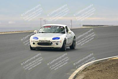 media/Jan-26-2025-CalClub SCCA (Sun) [[cfcea7df88]]/Group 1/Race/